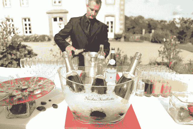 Time Series Forecast Study with Python - Monthly Sales of French Champagne