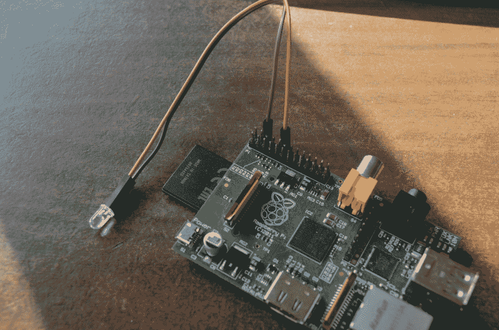 led-connected-to-raspberry